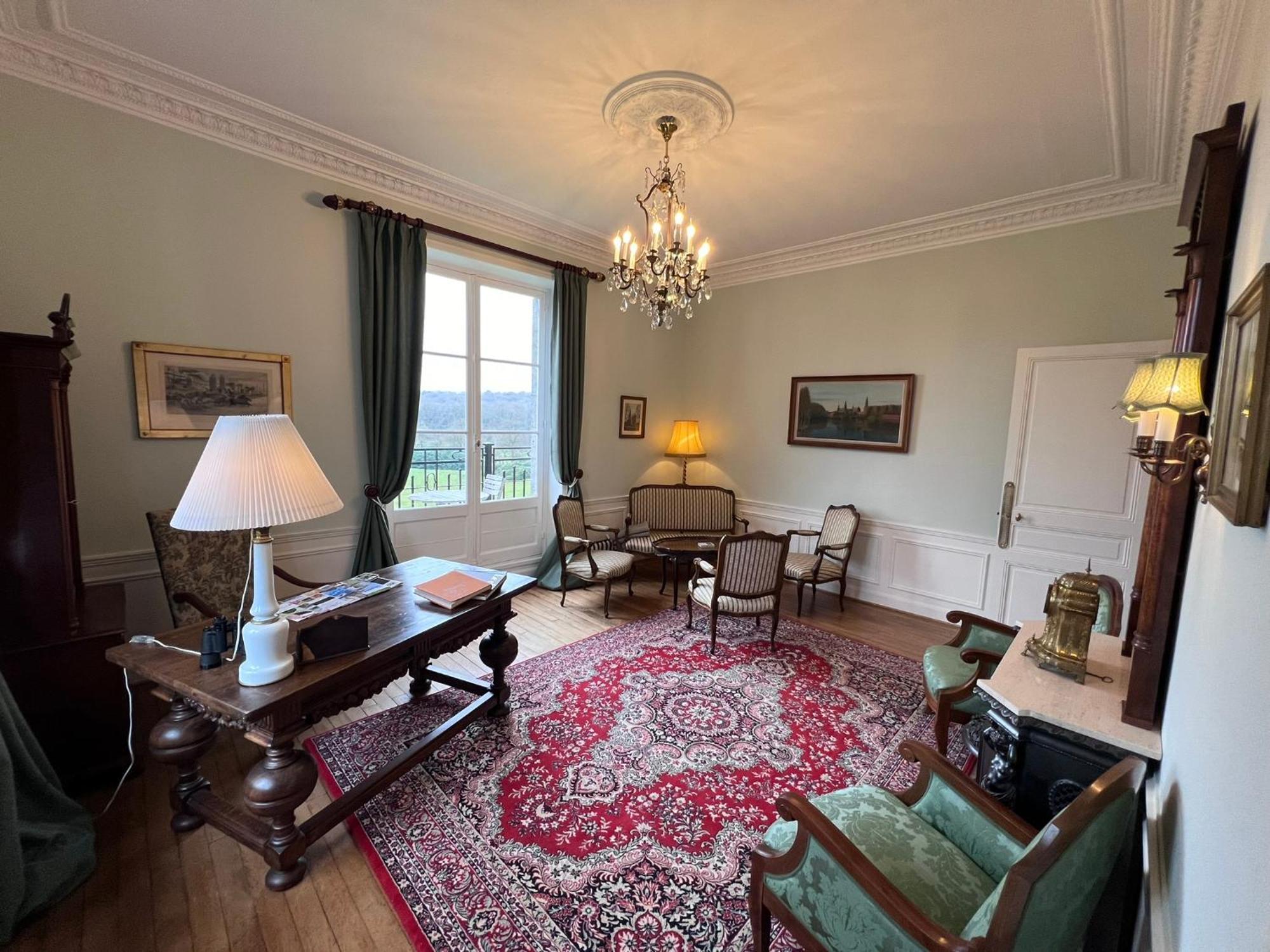 Superior King Room
